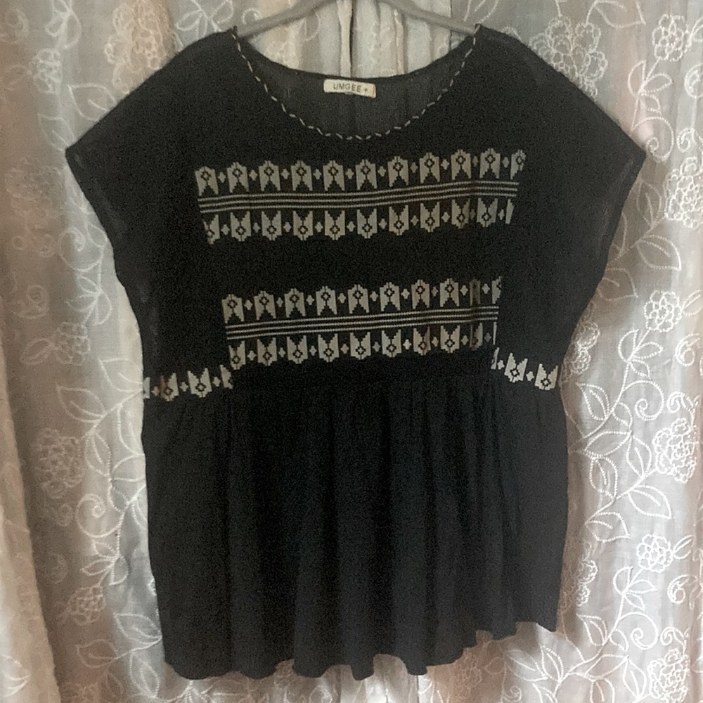 UMGEE+ Black Print Shirt